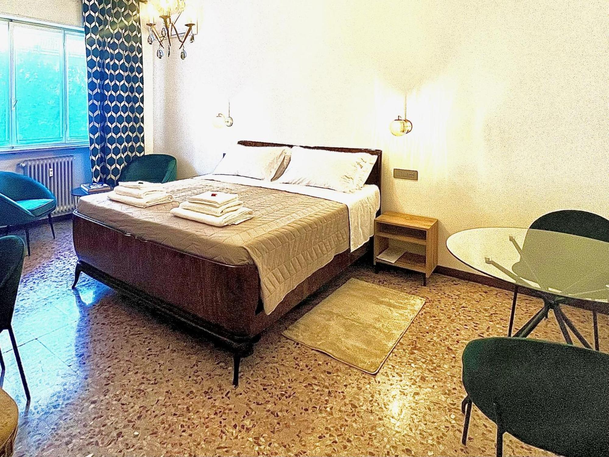 Casa Margherita Plasencia Exterior foto